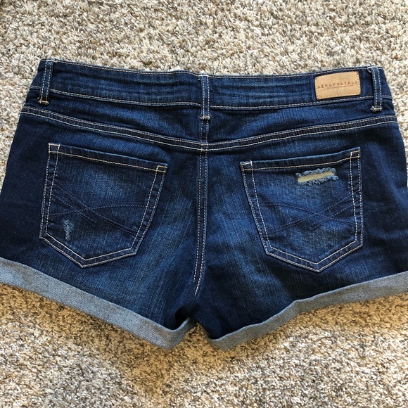 DISTRESSED JEAN SHORTS - Picture 2 of 4